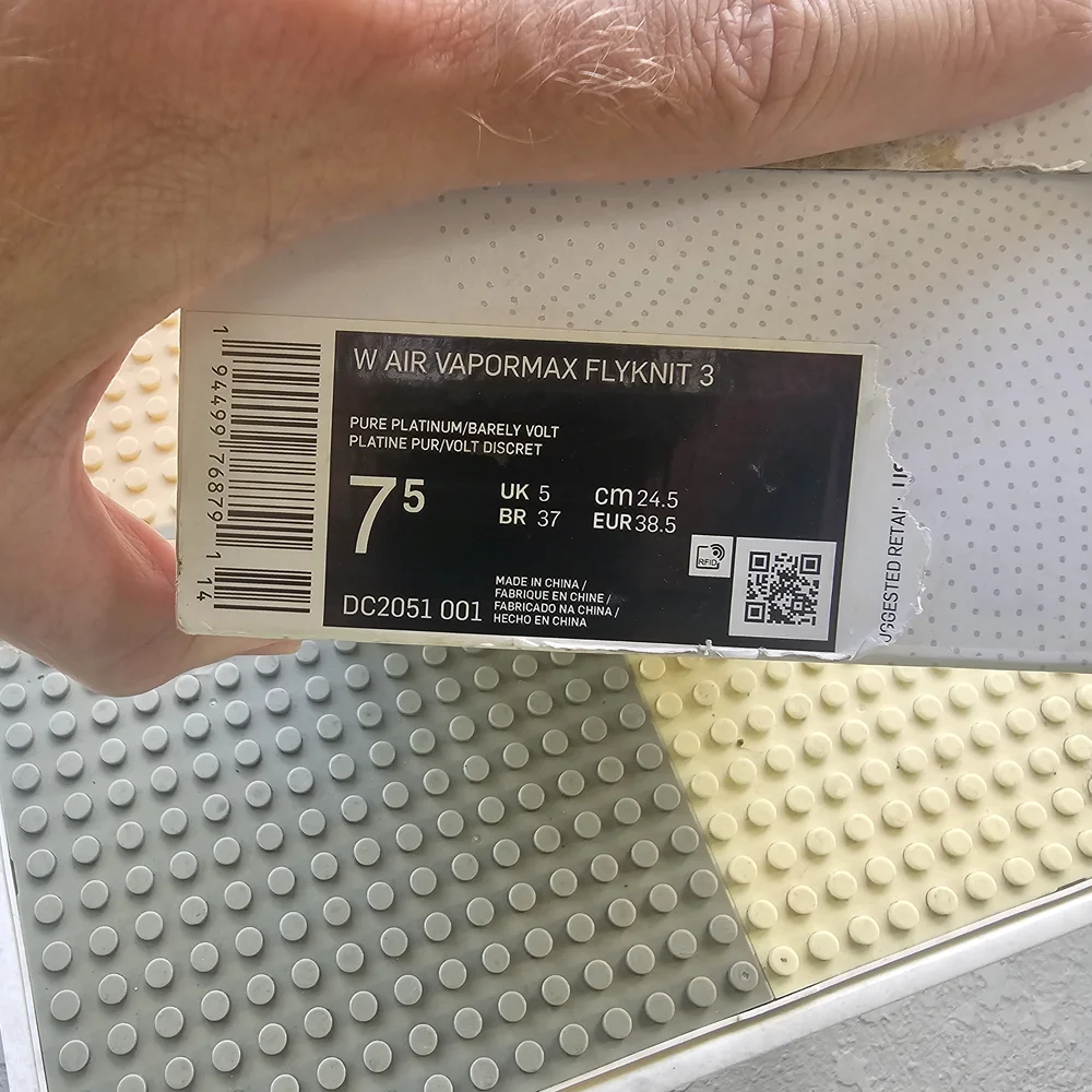 Size 7.5 Women's - Nike VaporMax 3 Rare - Pure Platinum Baltic Blue